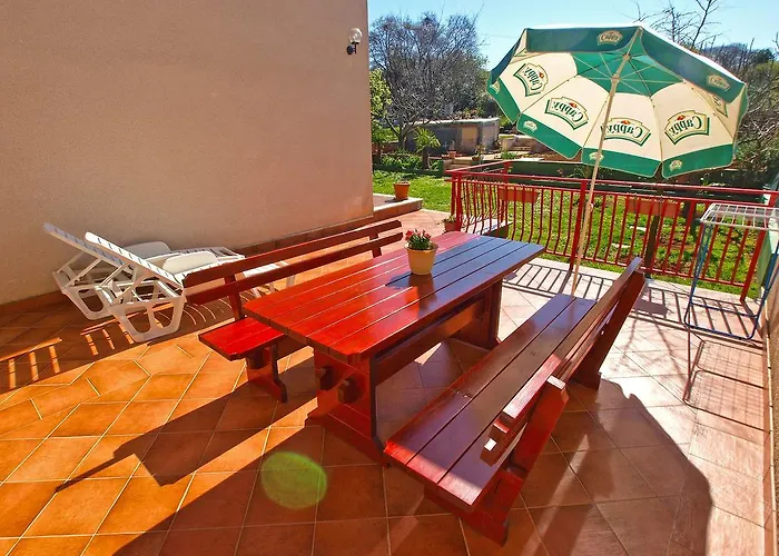 Lidija 1305 Апартаменты Пула