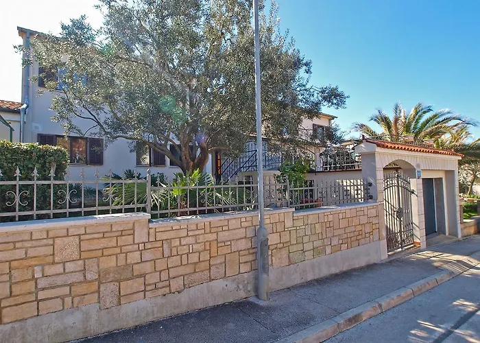 Lidija 1305 * Пула